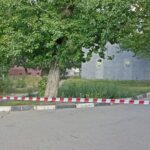 Ограждения и завеса пыли: что сейчас происходит у обрушившейся многоэтажки в Саратове
