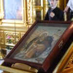«Слава ВДВ!» — саратовцы приветствовали колонну десантников на набережной