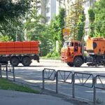 Ограждения и завеса пыли: что сейчас происходит у обрушившейся многоэтажки в Саратове