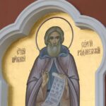 «Слава ВДВ!» — саратовцы приветствовали колонну десантников на набережной