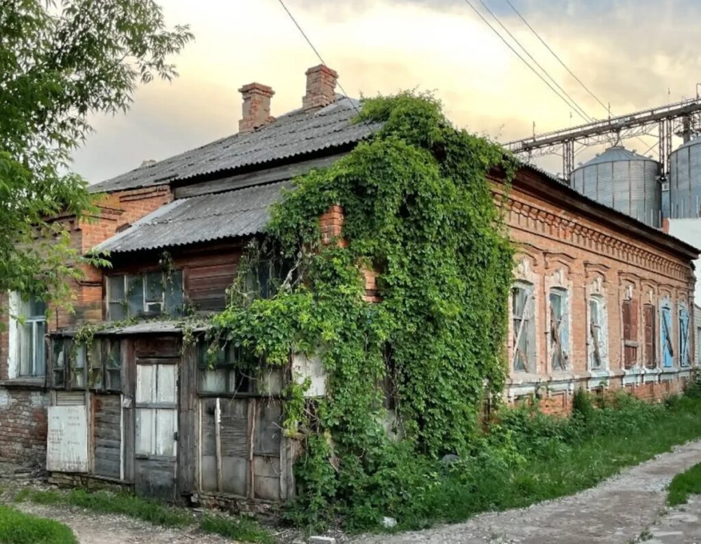 Исторические здания Саратова отдадут за рубль: кто сможет получить памятник архитектуры в аренду Исторические здания Саратова отдадут за рубль: кто сможет получить памятник архитектуры в аренду