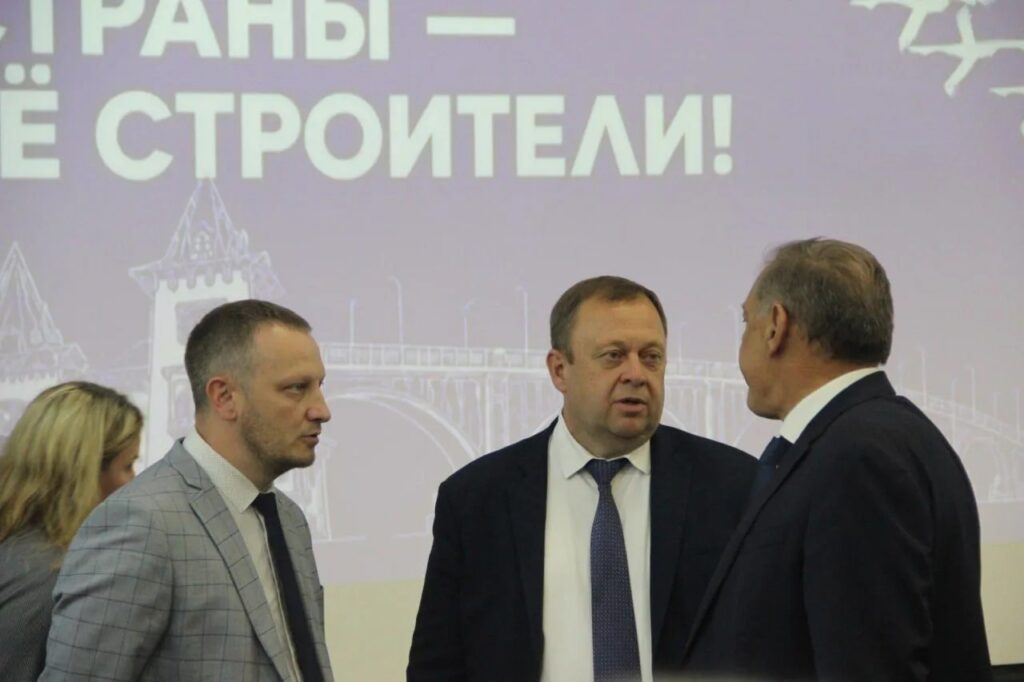 В Саратове поздравили строителей с профессиональным праздником