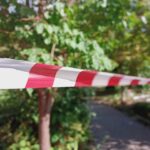 Ограждения и завеса пыли: что сейчас происходит у обрушившейся многоэтажки в Саратове