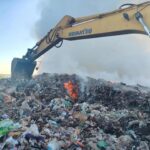 На мусорном полигоне в Балакове тушат крупный пожар На мусорном полигоне в Балакове тушат крупный пожар
