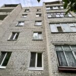 В саратовском городке двухлетний ребенок выпал из окна пятиэтажки В саратовском городке двухлетний ребенок выпал из окна пятиэтажки