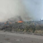 На мусорном полигоне в Балакове тушат крупный пожар На мусорном полигоне в Балакове тушат крупный пожар