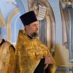 «Слава ВДВ!» — саратовцы приветствовали колонну десантников на набережной