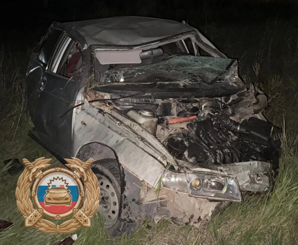 В Саратовской области погиб водитель в перевернувшейся «десятке» В Саратовской области погиб водитель в перевернувшейся «десятке»