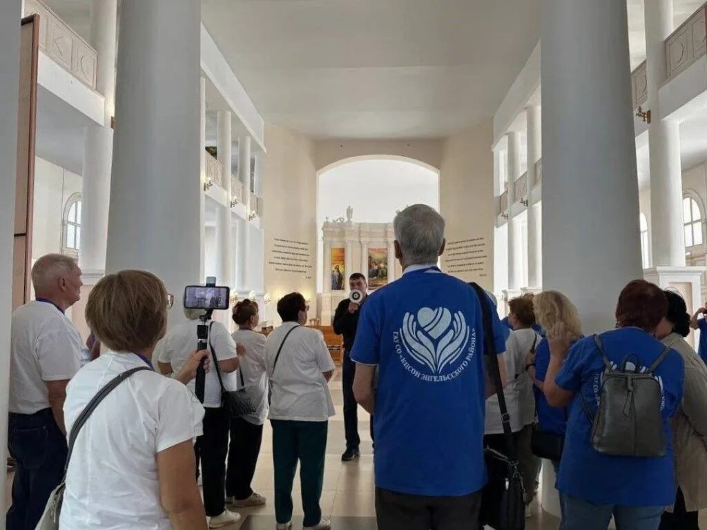 Саратовских пенсионеров научат становиться звездами интернета Саратовских пенсионеров научат становиться звездами интернета