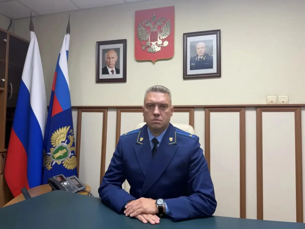 В Саратовской области назначили прокуроров Красноармейского и Кировского районов В Саратовской области назначили прокуроров Красноармейского и Кировского районов