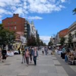 Все выходные на проспекте можно урвать красивые вещи саратовского производства Все выходные на проспекте можно урвать красивые вещи саратовского производства