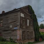 В саратовских двориках обнаружены «образчики деревянной словесности»