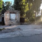 На Привокзальной площади в Саратове сносят ларьки