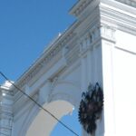 В Саратове готовят к открытию новый спуск к Волге у Триумфальной арки В Саратове готовят к открытию новый спуск к Волге у Триумфальной арки