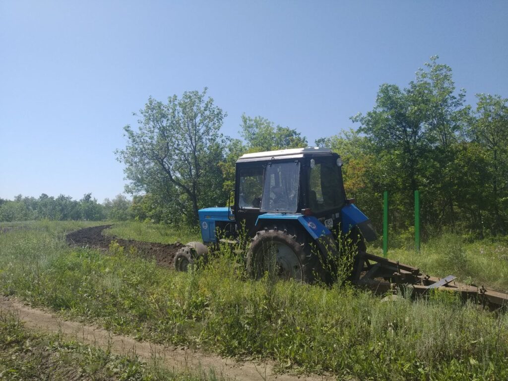 Житель Саратовской области пытался спасти трактор и получил ожоги Житель Саратовской области пытался спасти трактор и получил ожоги