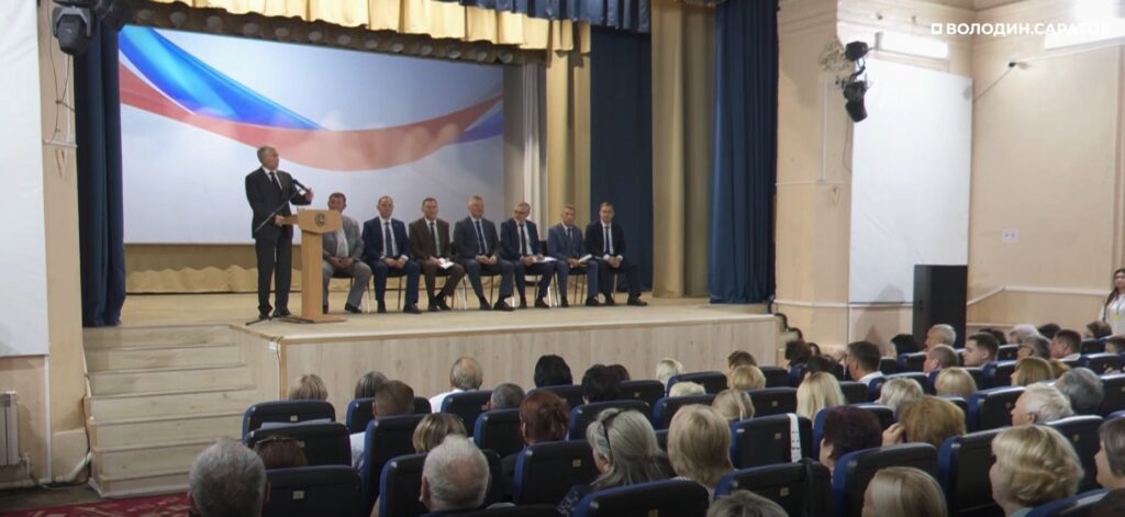 Жители двух районов Саратовской области пожаловались Володину на проблемы Жители двух районов Саратовской области пожаловались Володину на проблемы