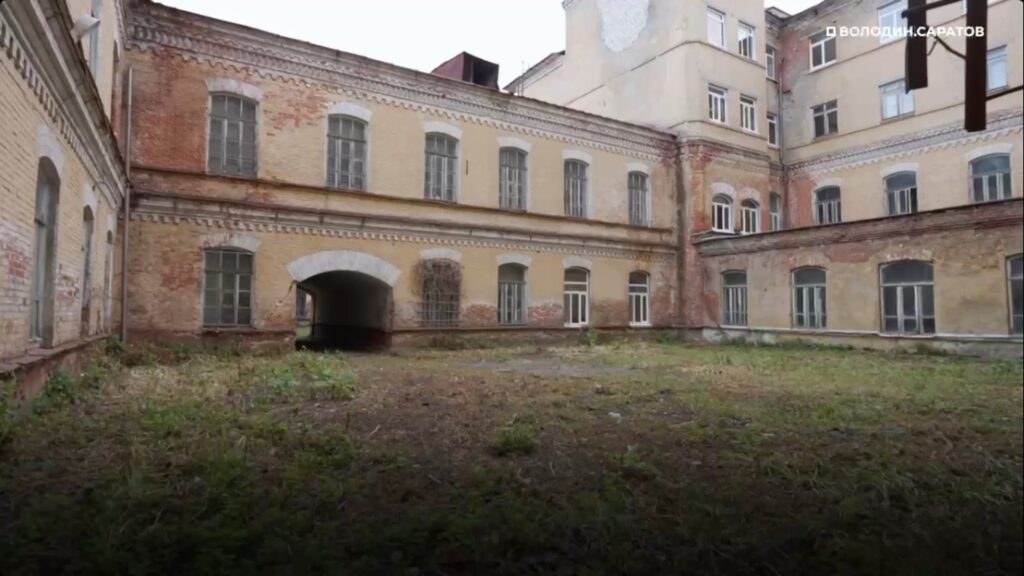 В Саратове начинают реставрацию 125-летнего колледжа Яблочкова