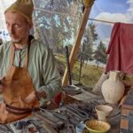 От гаданий до пыток: что скрывают шатры фестиваля «Укек» в Саратове