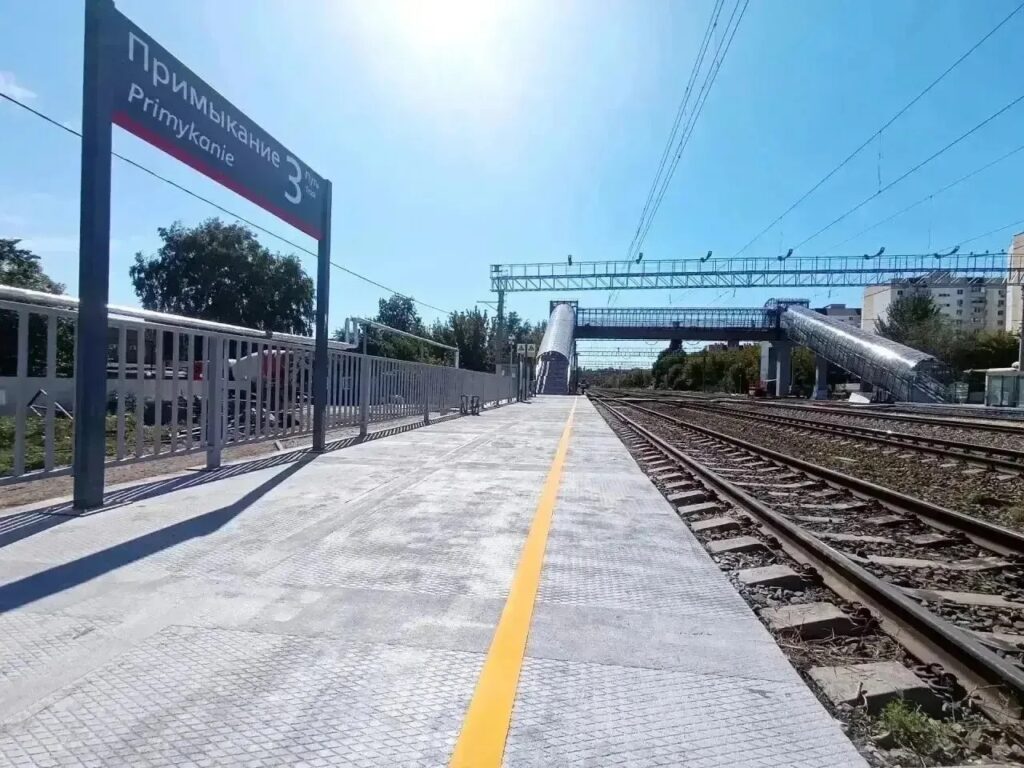 В Заводском районе Саратова открылся крытый пешеходный мост на станции «Примыкание» В Заводском районе Саратова открылся крытый пешеходный мост на станции «Примыкание»