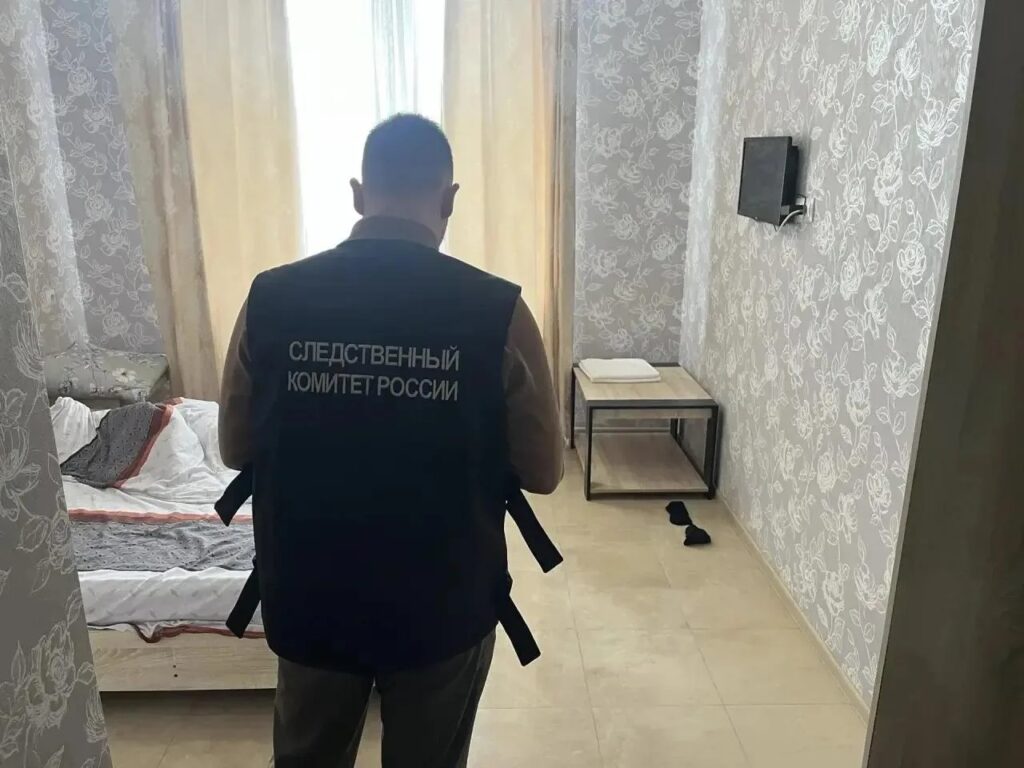 В придорожной гостинице под Саратовом обнаружили тело мужчины В придорожной гостинице под Саратовом обнаружили тело мужчины