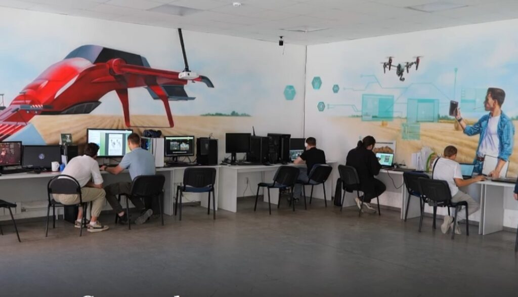 В саратовском вузе может открыться центр компетенции в робототехнике В саратовском вузе может открыться центр компетенции в робототехнике