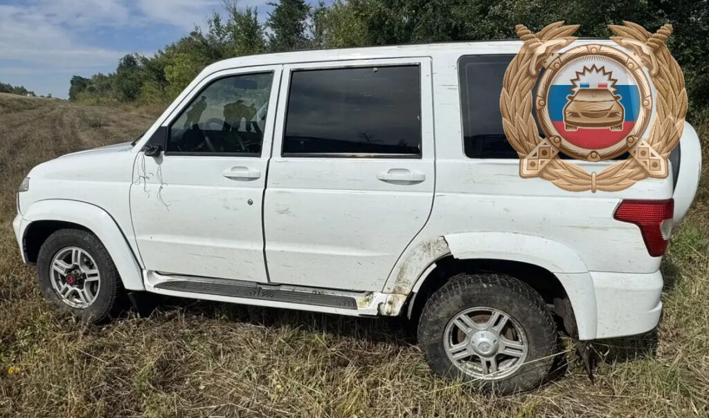 У саратовского села УАЗ слетел с дороги