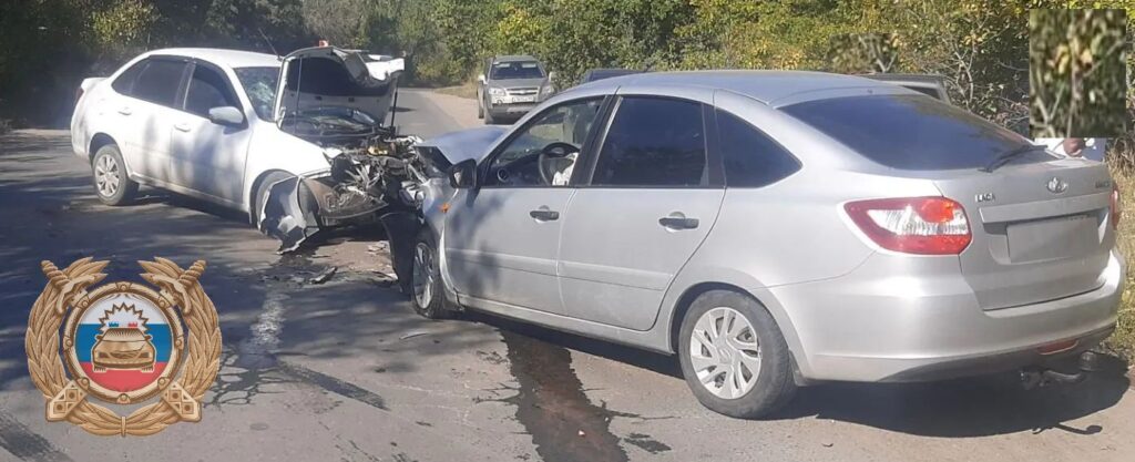 Трое пострадали в ДТП с двумя «Грантами» в Саратове