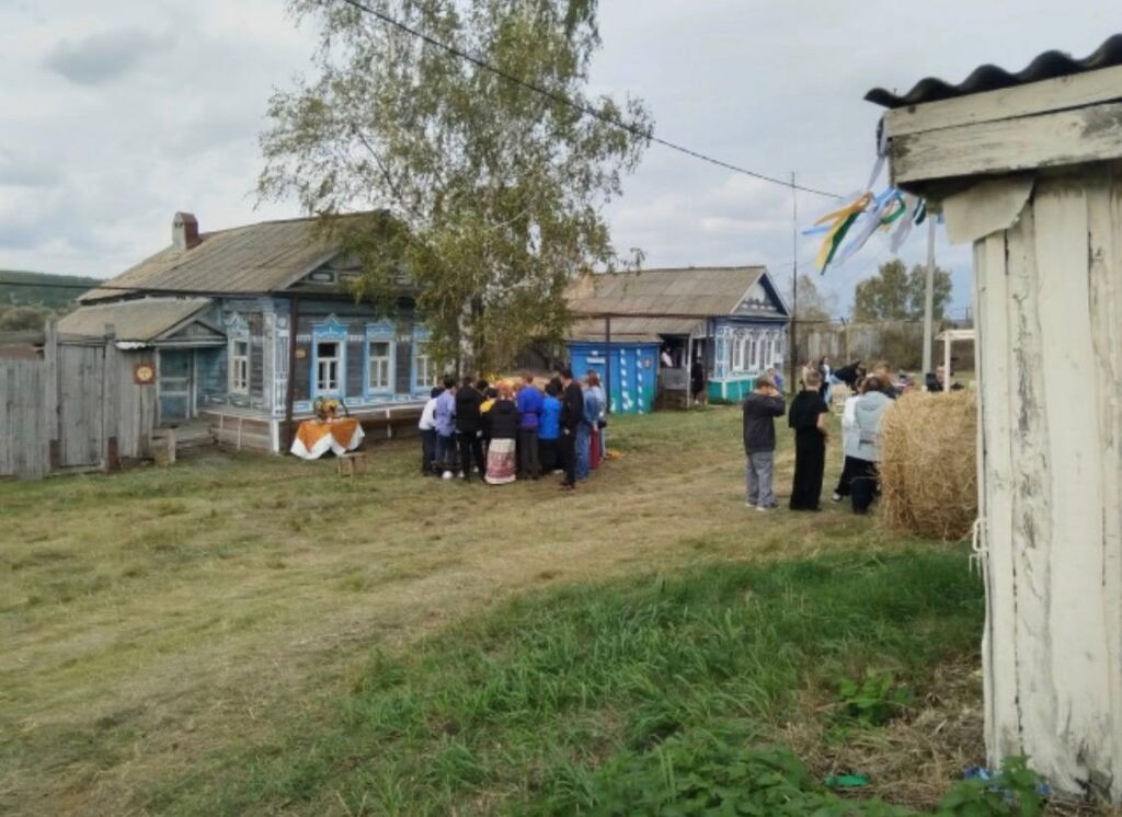 В саратовском селе Белый Ключ прошел русский праздник В саратовском селе Белый Ключ прошел русский праздник
