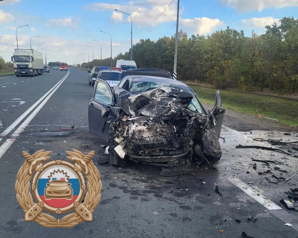 Водитель Mercedes погиб в автокатастрофе в Саратовской области