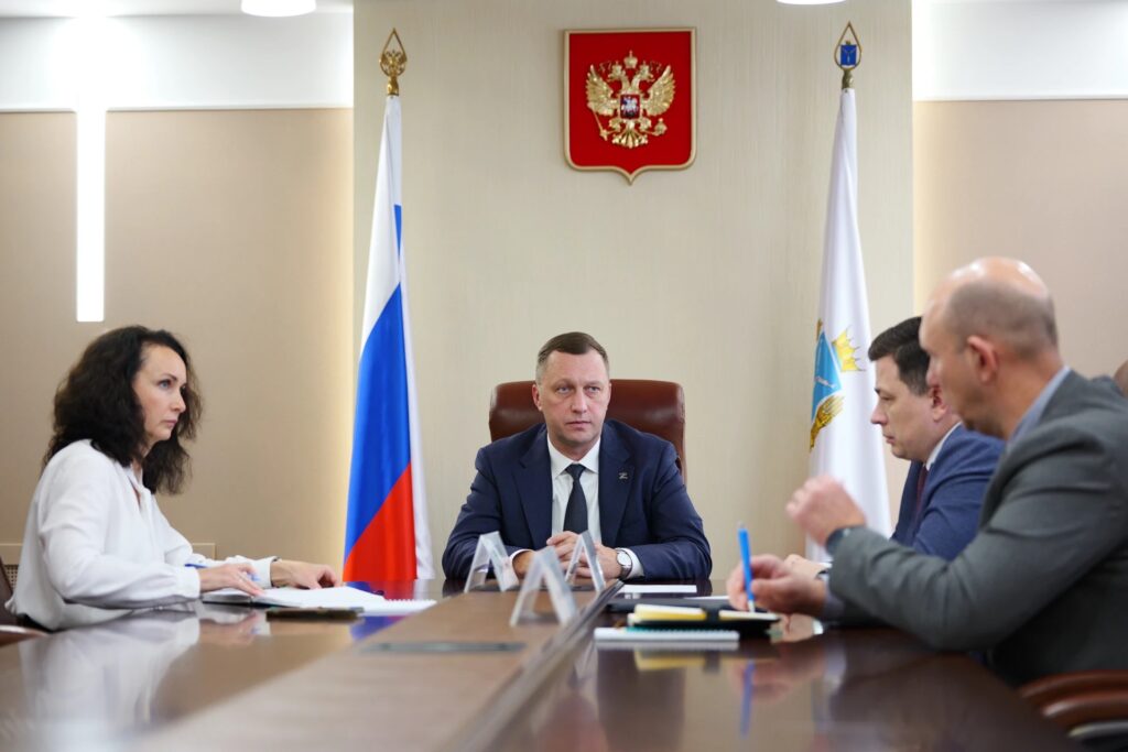 Кадровые перестановки и миллиарды на лекарства: что губернатор поручил новому вице-премьеру Саратовской области