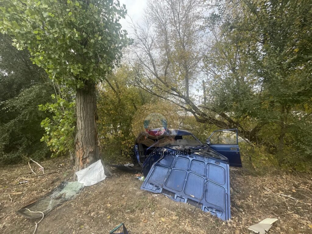 В Саратове парень разбился на «семёрке»