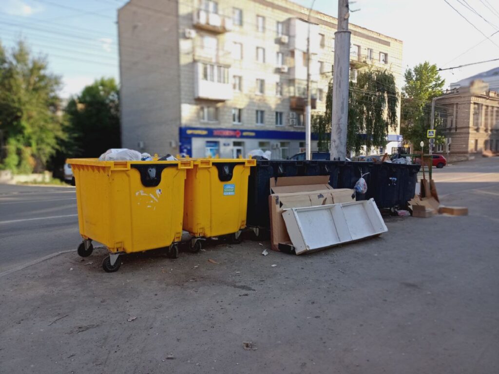 В Саратове ищут подрядчиков для вывоза мусора: сумма контрактов — почти 600 млн В Саратове ищут подрядчиков для вывоза мусора: сумма контрактов — почти 600 млн